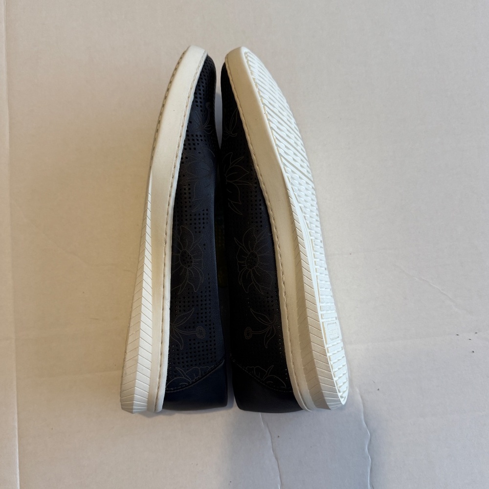 Beartrap "Nadra" slip ons size 8M - Picture 10 of 12